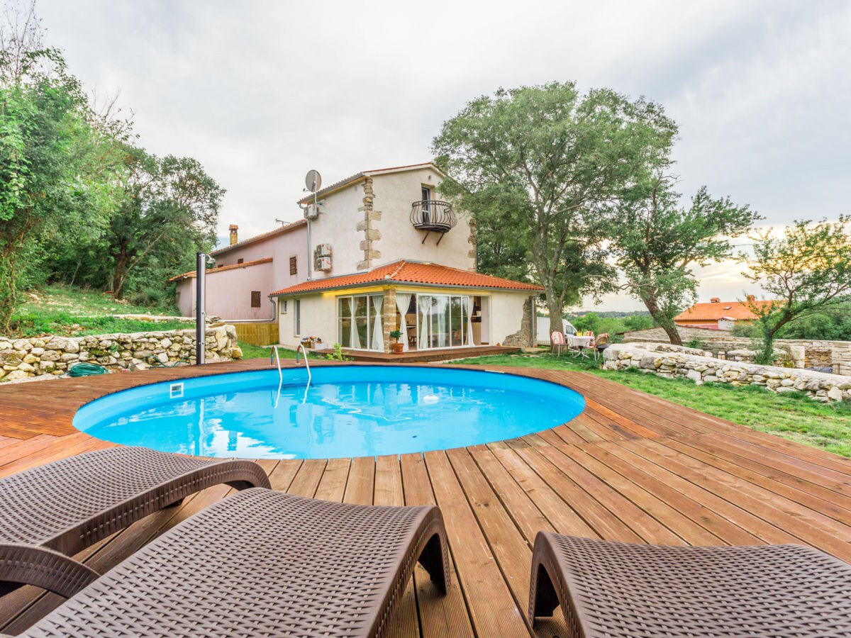 Villa Nevia in der Nähe von Rabac mit privatem Pool