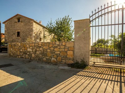 Villa Kalu mit Pool near Rovinj - Outdoor photo 16