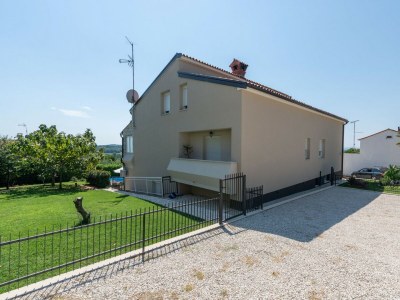 Apartment Dobrec with Shared Pool - Apartment No.2 with Terrace in Porec - Apartment