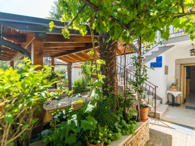 Apartment Vilma Funtana - Apartment No.1 with Terrace - Outdoor photo 6