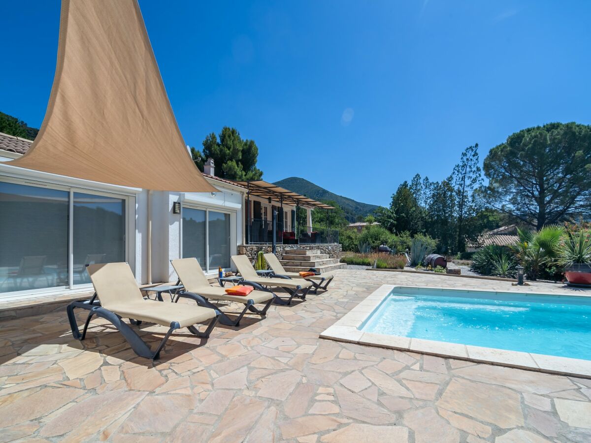 Villa Beautiful villa with private heated pool - Outdoor photo 5