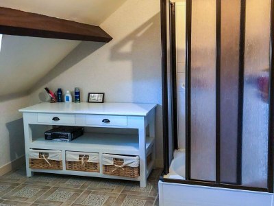 Holiday house Delightful holiday home with a large private swimming pool, perfect for families - Features photo 15