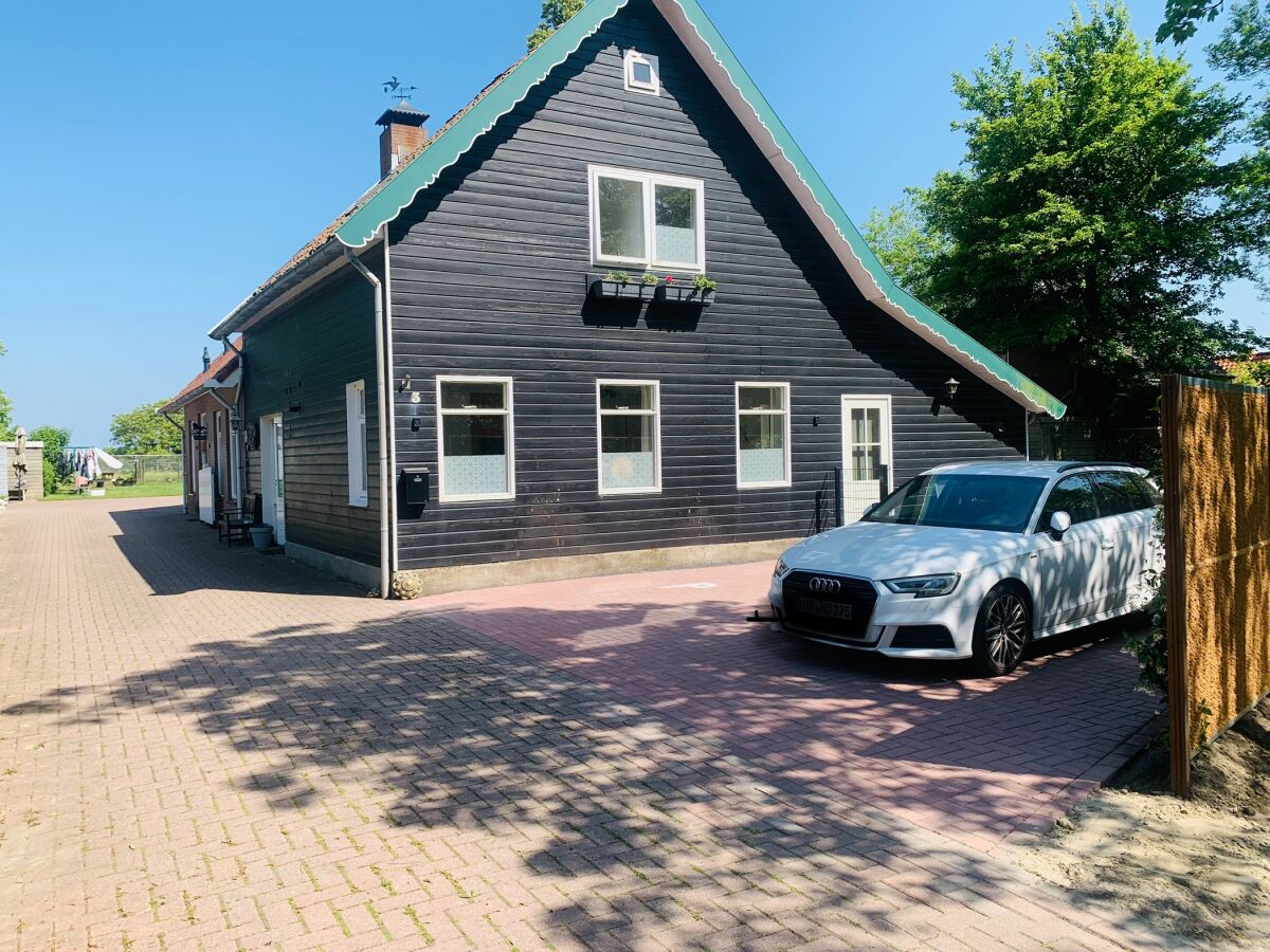 Holiday house Grijpskerkseweg 3 Vorder