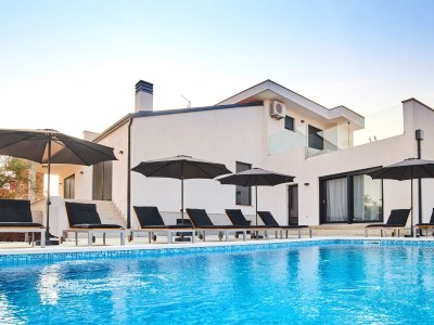 Villa Dolcea in Kastel in Kastel - Villa
