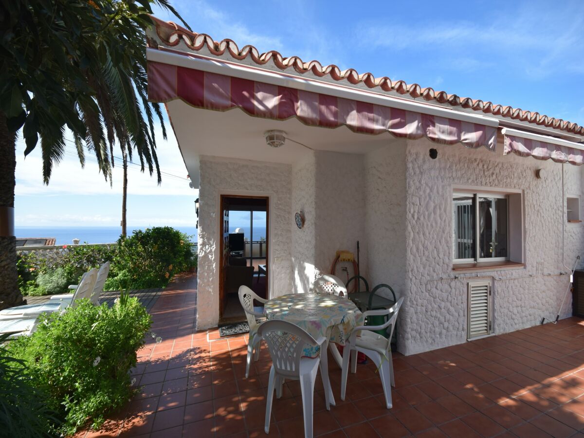 Holiday house Ferienhaus Mesa del Mar am schwarzen Strand