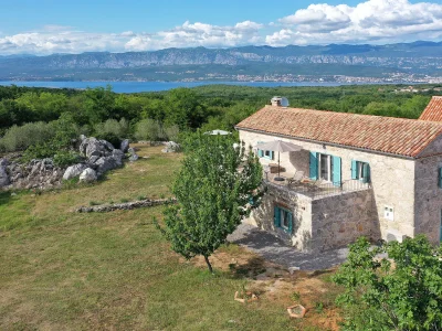 Holiday house Vila na Kamenu in Dobrinj - Holiday house