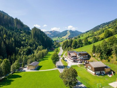 Chalet Chalet in Saalbach near Ski Lift and Sauna - Outdoor photo 13