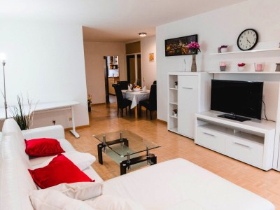 Holiday apartment Luxuswohnung zwischen Köln und Bonn mit 2 Zimmern - Features photo 9