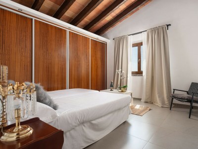 Villa Bellpuig 4 - Features photo 44