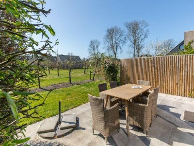 Holiday house Holiday Home near Beach with Pool Access - Outdoor photo 7