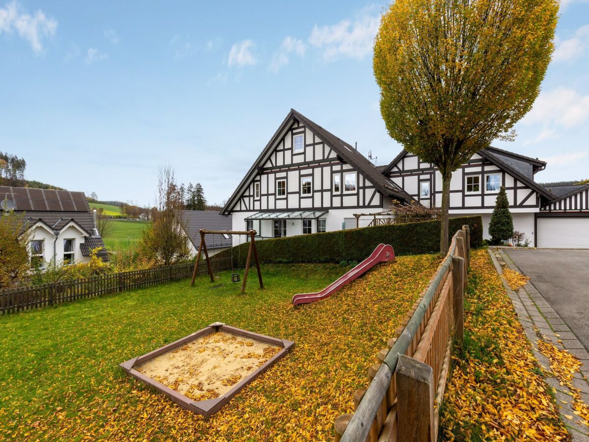 Apartment Gemütliche Ferienwohnung am Waldrand - Outdoor photo 3