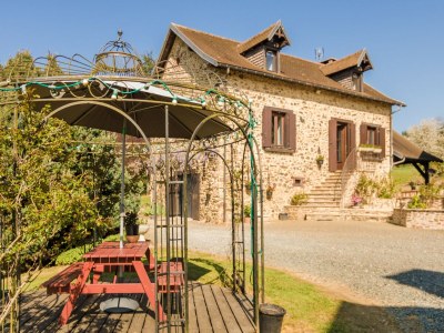 Holiday house Chic holiday home with pool - Outdoor photo 12