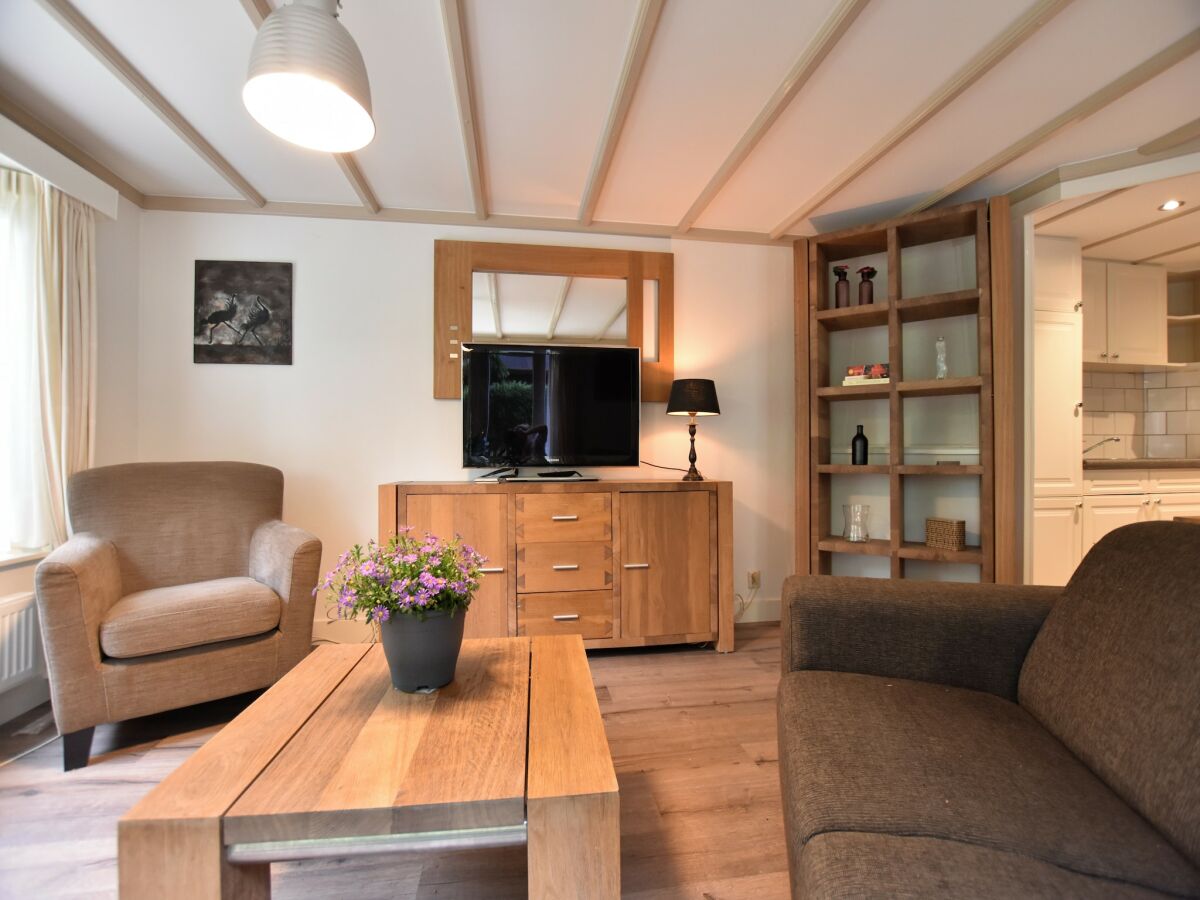 Chalet Chalet in Veluwe near Sauna Drôme