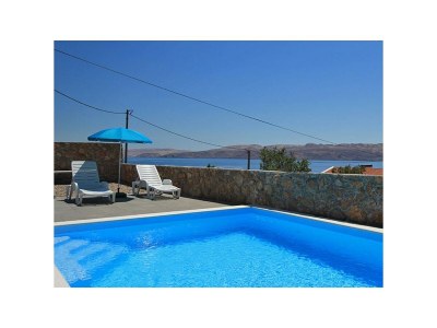 Holiday house Camelia with pool in Karlobagc - Holiday house