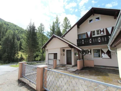 Cottage Holiday home in Innerkrems in Carinthia with sauna in Innerkrems - Cottage