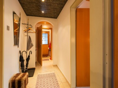 Apartment Apartment in Kitzbühel near Ski Lifts - Features photo 11