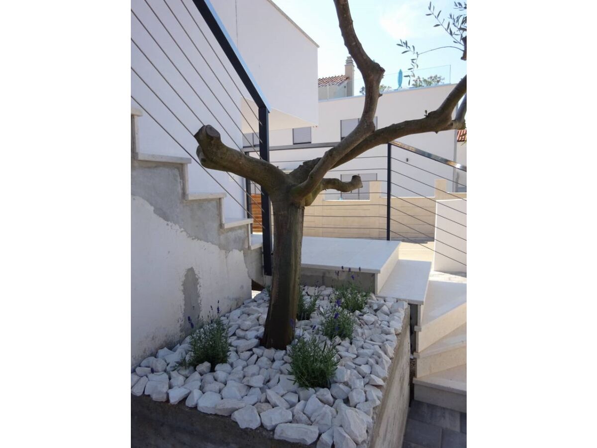 Apartment Ljuba by the sea - Outdoor photo 4