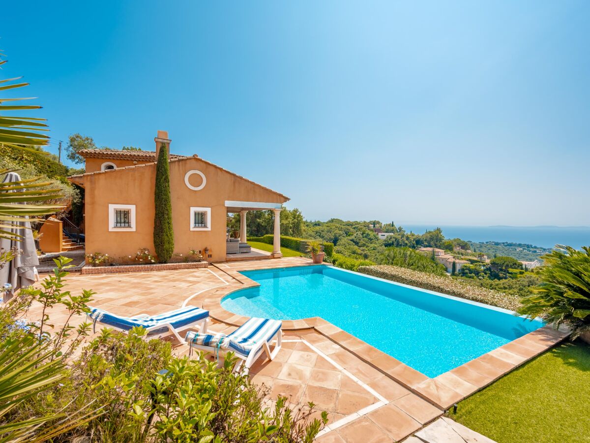 Villa H62 with panoramic view