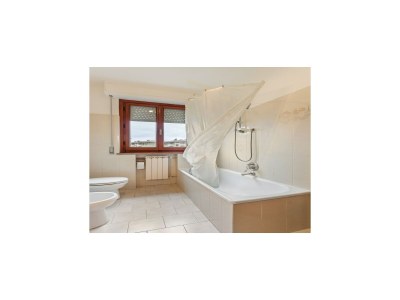Apartment Apartment in Tuscany near Lake Trasimeno - Features photo 29