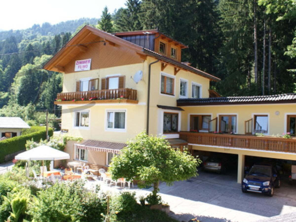 Holiday apartment Large holiday apartment in the bed and breakfast Blasge