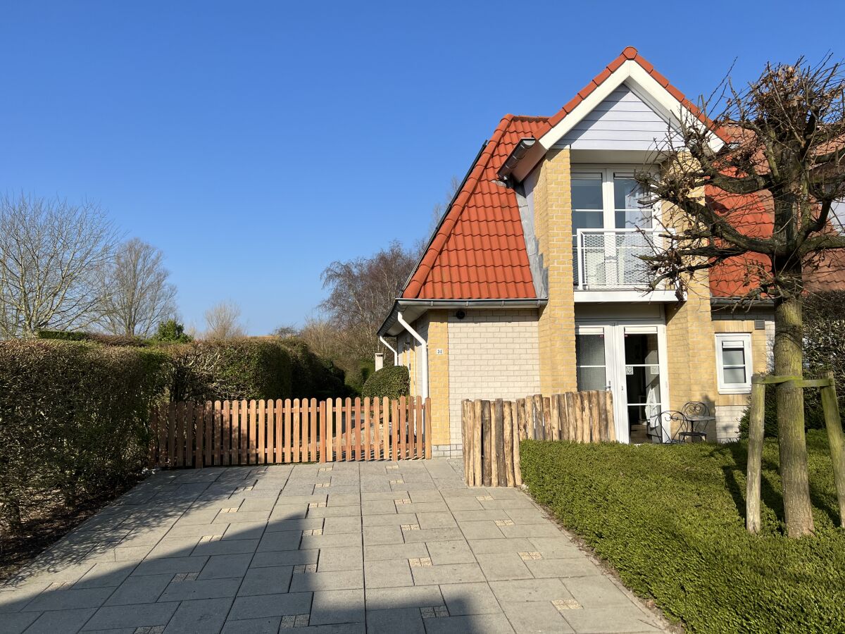 Holiday house Zeeduin