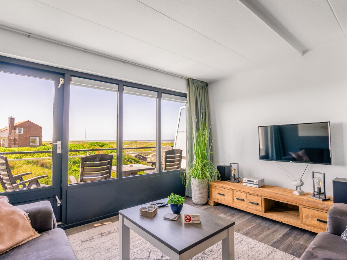 Apartment Princess Juliana 94 with sea view