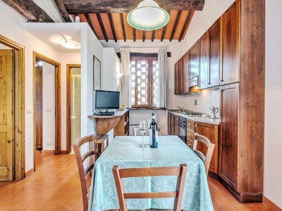 Apartment A Vineyard Apartment Retreat - Features photo 16