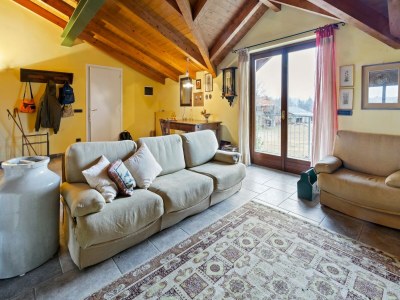 Apartment Belvilla by OYO Secluded Apartment with Balcony - Features photo 8