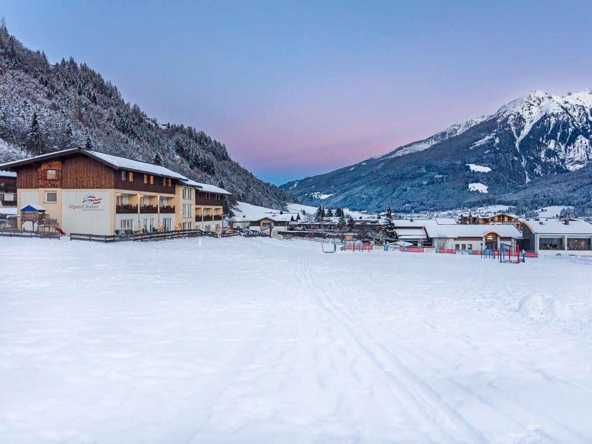 Holiday apartment in the Aparthotel Alpen Chalet - Outdoor photo 2