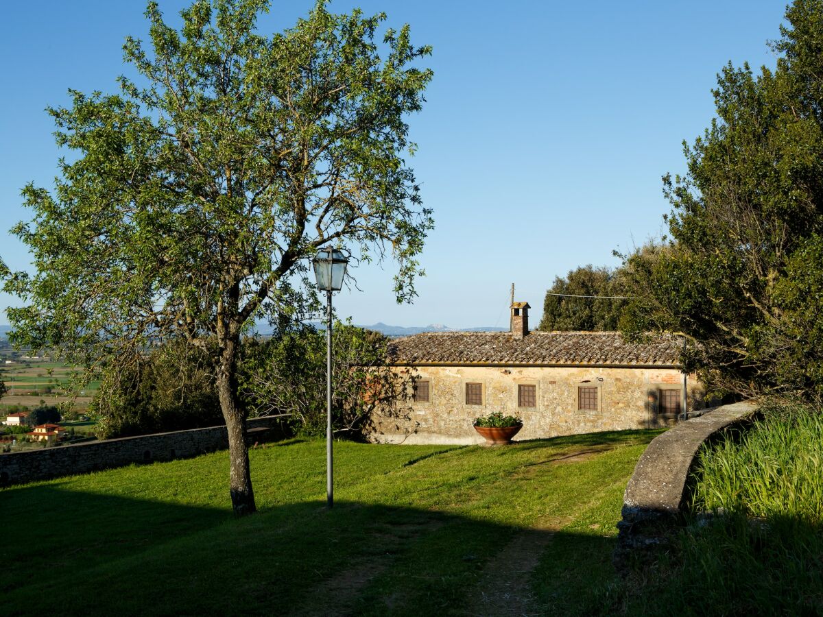 Holiday house Elegant 2-Bedroom Holiday Home in Tuscan.