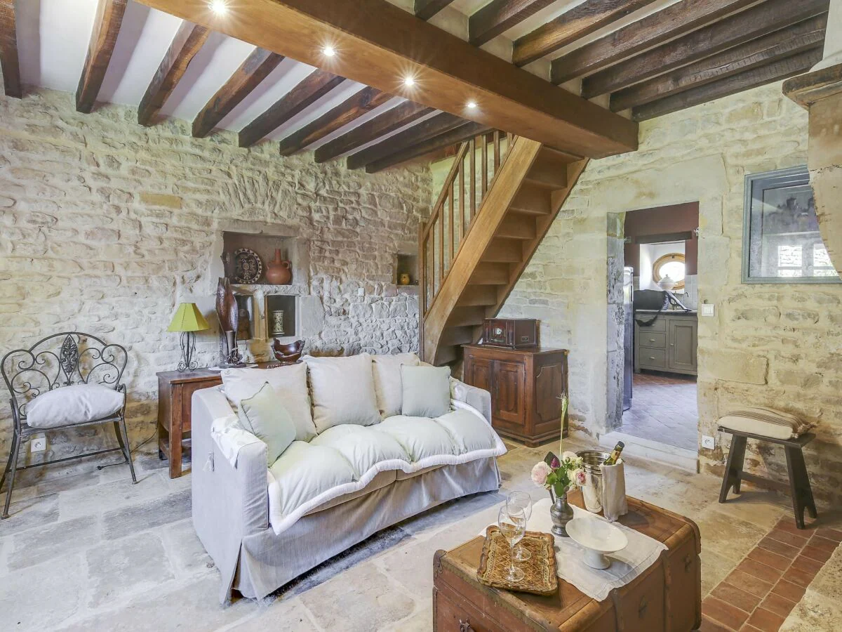 Farmhouse Farmhouse in Talon with Scenic Views