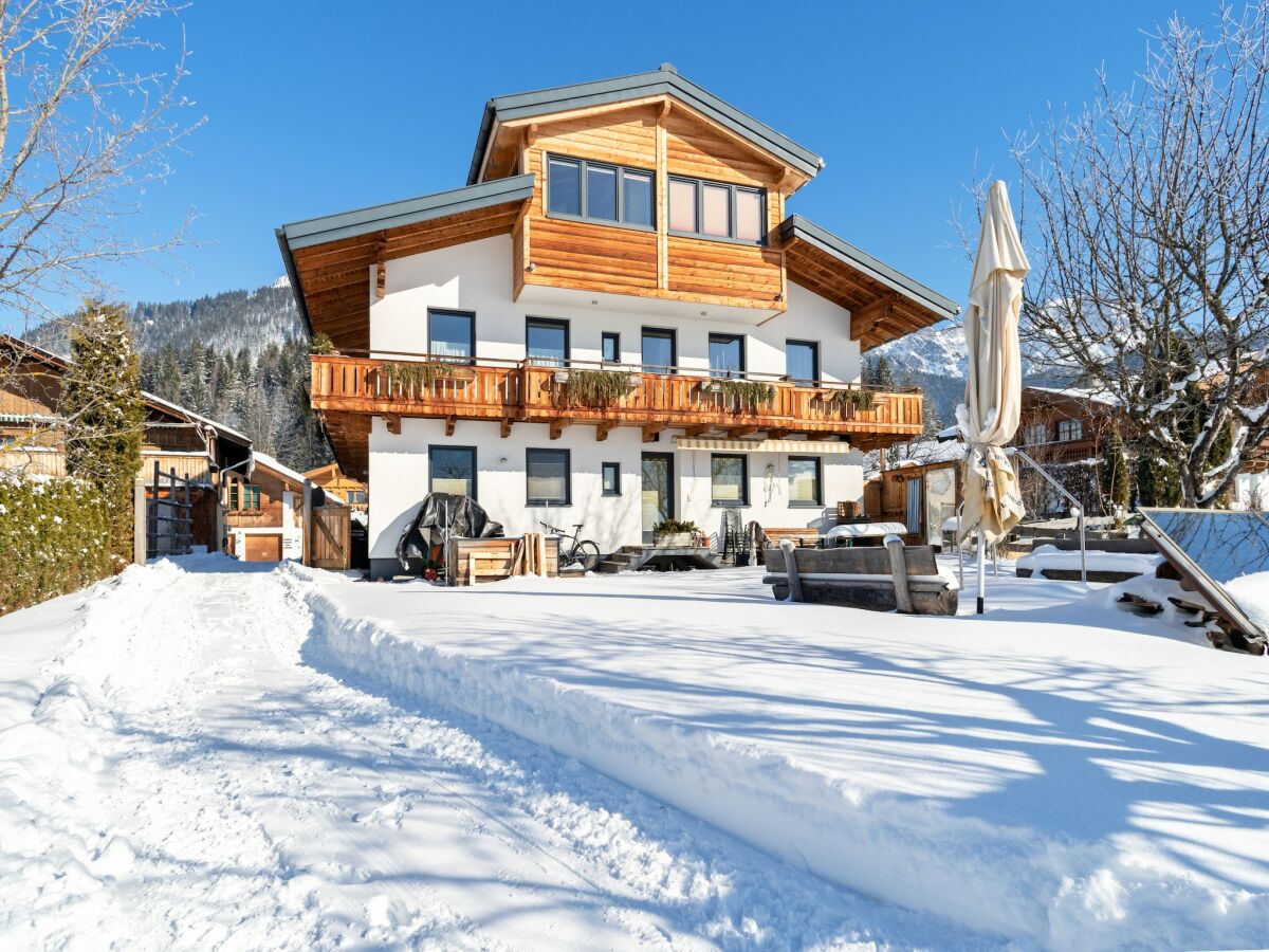 Apartment Apartment in Saalfelden near Ski Slopes - Outdoor photo 5