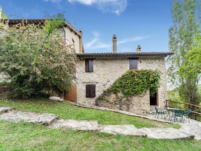 Holiday house Apartment with swimming pool near the forest - Outdoor photo 3