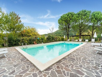Holiday house Apartment with swimming pool near the forest - Outdoor photo 12