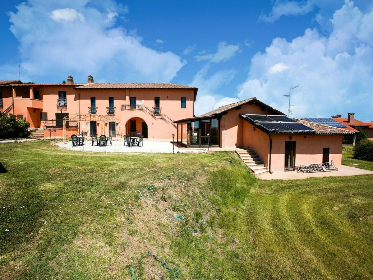 Holiday house Wohnung in Castiglione am Trasimenischen See - Outdoor photo 2