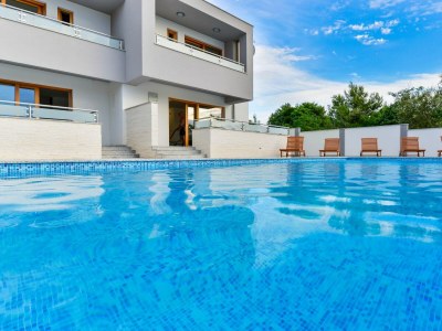 Villa New Villa with pool and roof terrace - Outdoor photo 4
