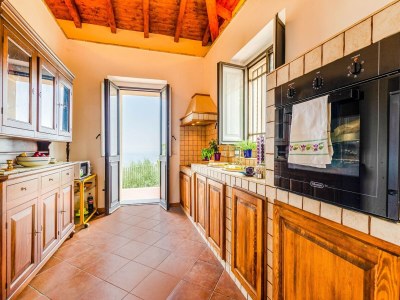 Villa Villa with pool and panoramic surroundings - Features photo 17