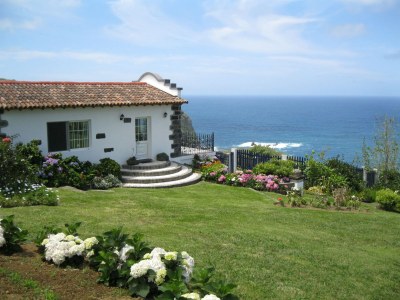 Chalet Casa Petunia in Mosteiros - Chalet
