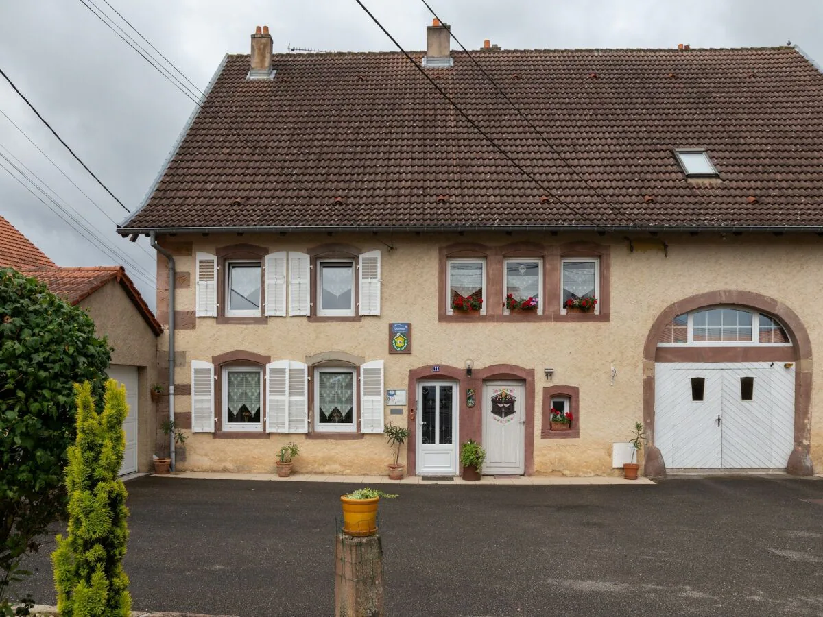 Holiday house 4-Bedroom Alsace Retreat