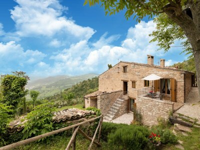 Holiday house Wohnung im Furlo mit Salzwasserpool in Acqualagna - Holiday house
