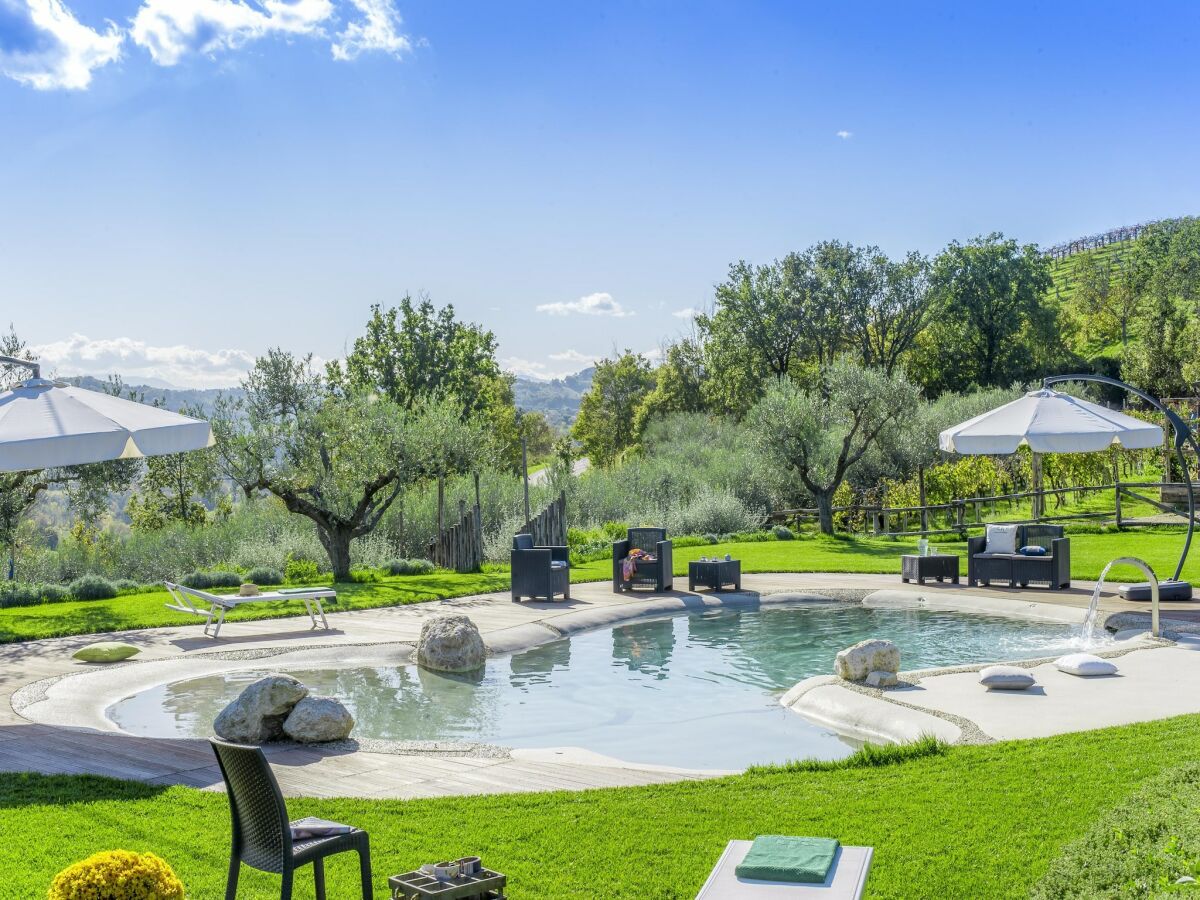 Holiday house Wohnung in Fermo mit beheiztem Pool