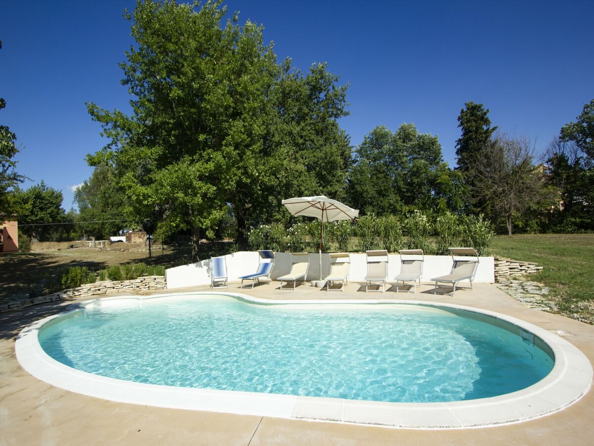 Holiday house Holiday Home in Cossignano with Pool
