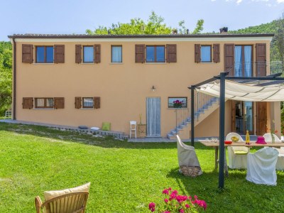 Villa Ruhige Villa, friedliche Pergola in Fratte Rosa - Villa
