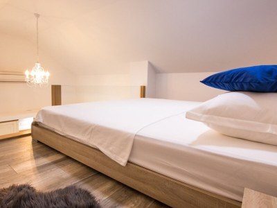Villa Villa Dvori Stipanovi with heated Pool and Jacuzzi - Features photo 30