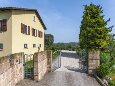 Holiday house Tranquil Retreat with Valley Views in Marotta-Mondolfo - Holiday house