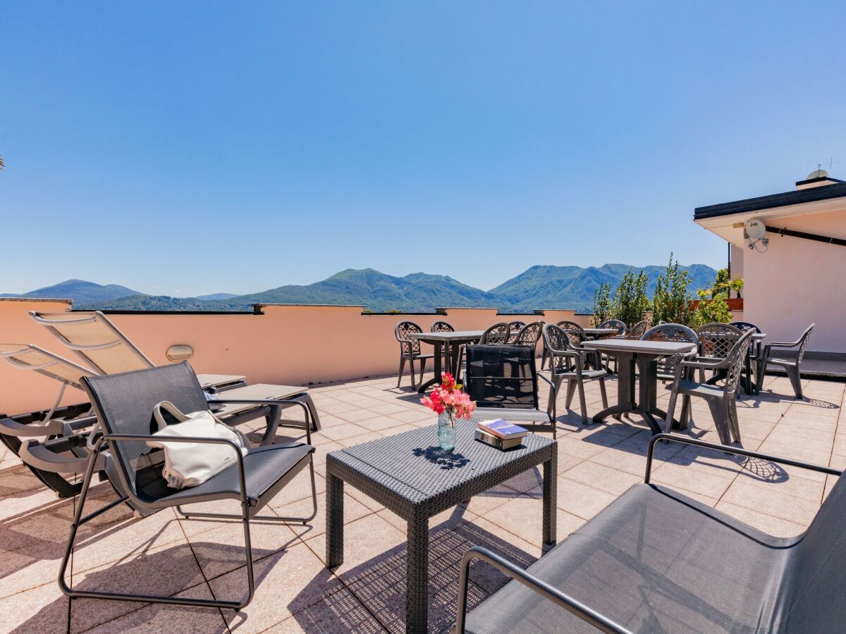 Cottage Apartment in Oggebbio with Sea View Terrace - Outdoor photo 5