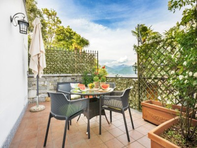 Cottage Apartment in Oggebbio with Sea View Terrace - Outdoor photo 3