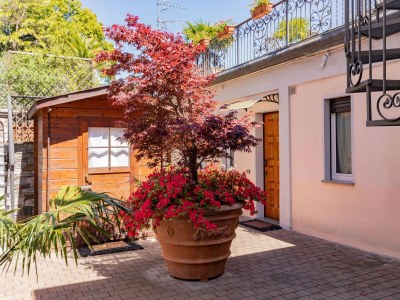 Cottage Apartment in Oggebbio with Sea View Terrace - Outdoor photo 10