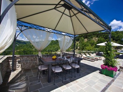 Apartment Belvilla by OYO La Rocca Autunno - Outdoor photo 5