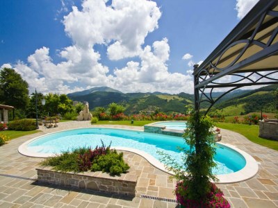 Apartment Belvilla by OYO La Rocca Autunno - Outdoor photo 10